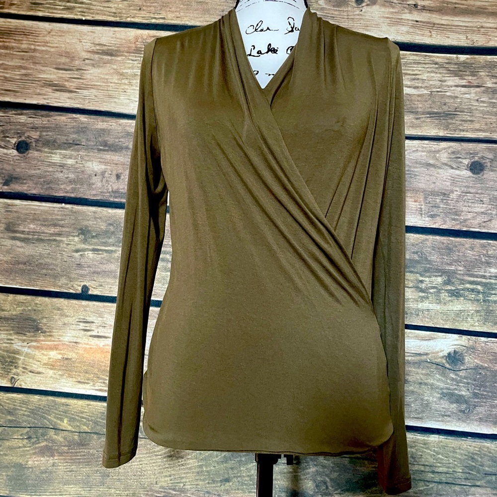 NWOT Banana Republic Threadsoft Wrap Long-sleeved Top